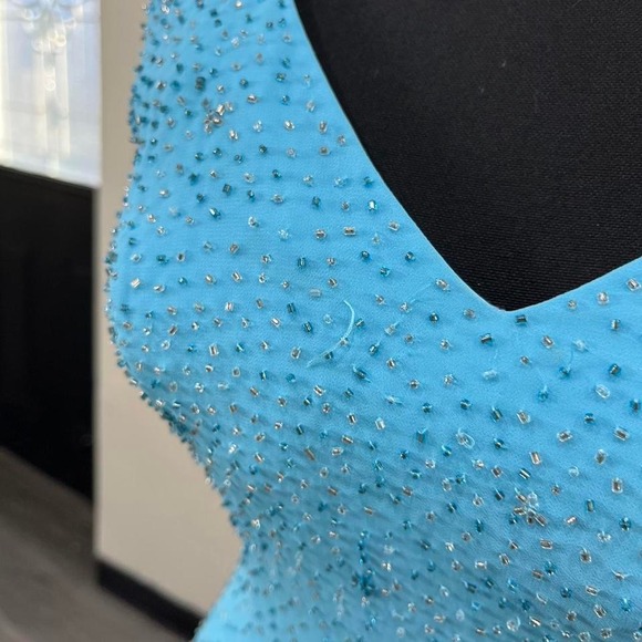 y2k Vintage Beaded Sky Blue Formal Gown with Open Back - Picture 4 of 6